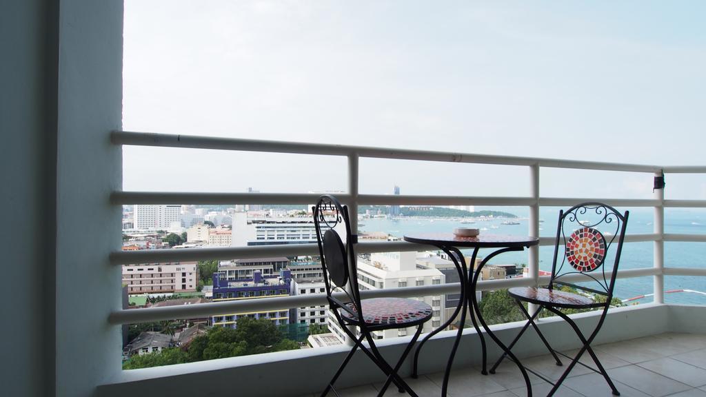 Apartamento View Talay 6 By Pat 42 Pattaya Exterior foto