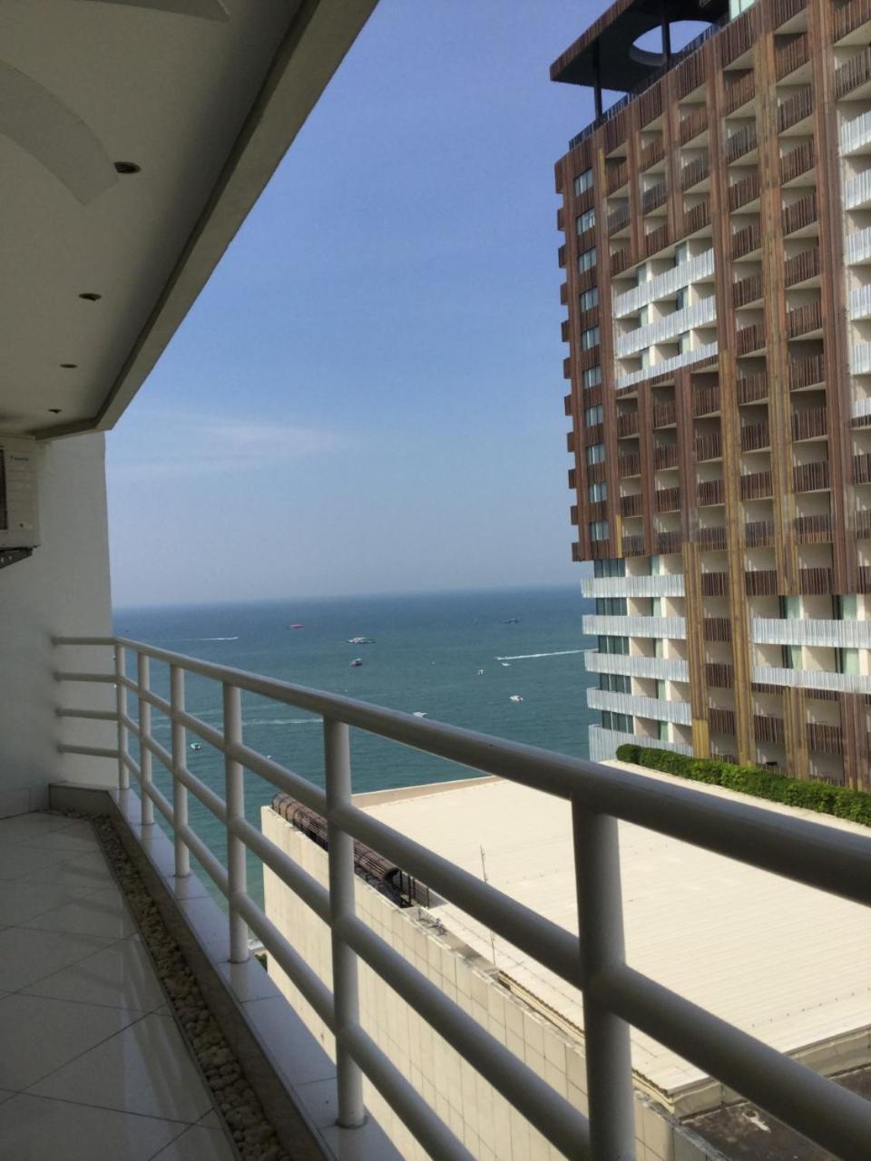 Apartamento View Talay 6 By Pat 42 Pattaya Exterior foto